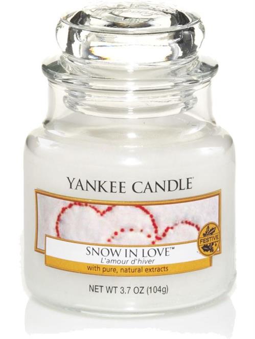Yankee Candle Snow In Love Small Jar Retail Box No warranty