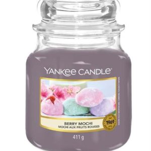 Yankee Candle Berry Mochi Medium Jar Retail Box No warranty