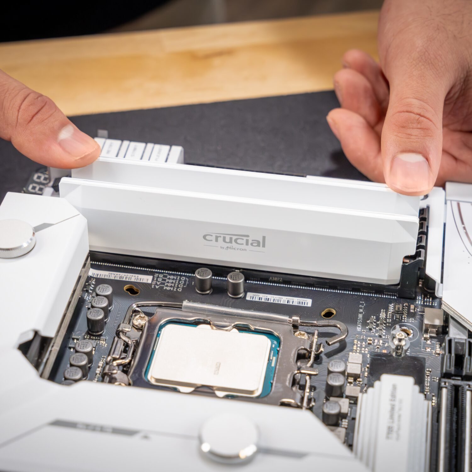 Crucial Pro DDR5 6400MHz 32GB Overclocking Memory Kit - White - Image 4