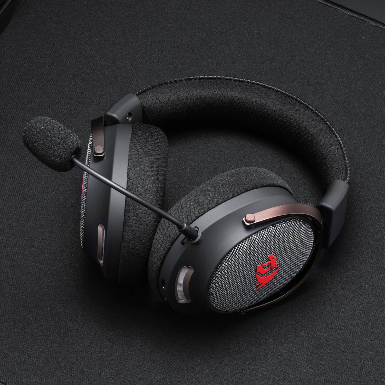 Redragon Arrow Pro H858 Wireless Gaming Headset (Bluetooth + 2.4GHz) - Image 5